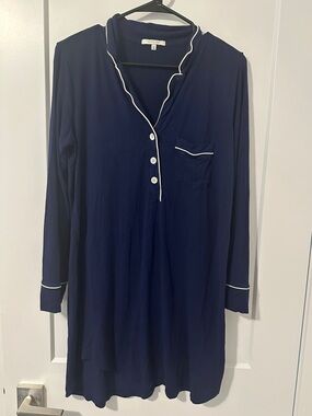 Love & Lore Navy Blue Nightgown Size Medium Women’s